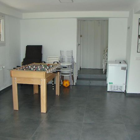Chalet Con Piscina Y Bbq Para 10 Personas San Martín de Valdeiglesias Exterior photo