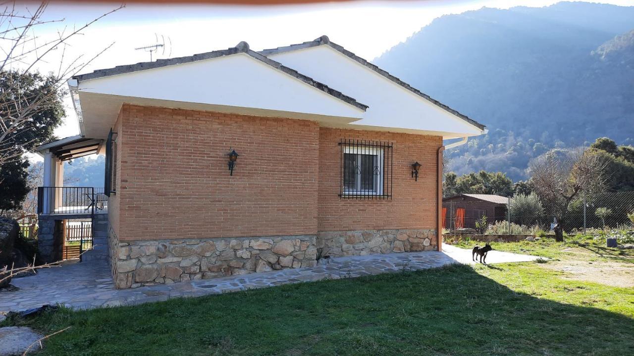 Chalet Con Piscina Y Bbq Para 10 Personas San Martín de Valdeiglesias Exterior photo