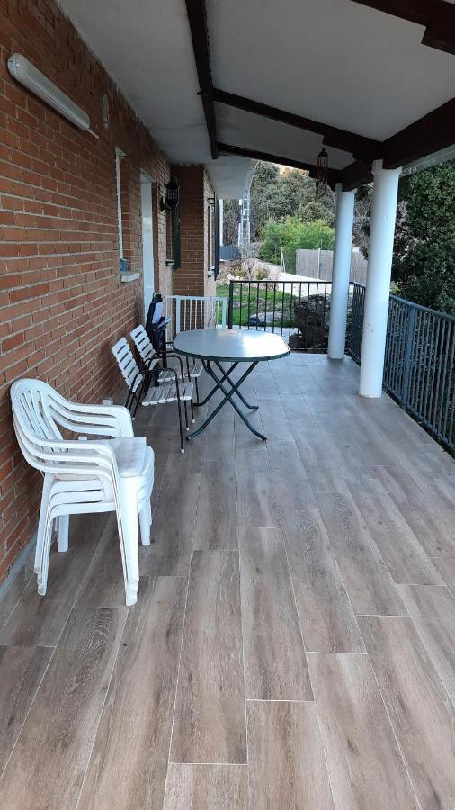 Chalet Con Piscina Y Bbq Para 10 Personas San Martín de Valdeiglesias Exterior photo