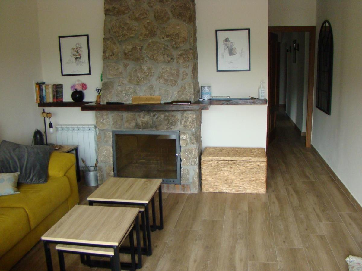 Chalet Con Piscina Y Bbq Para 10 Personas San Martín de Valdeiglesias Exterior photo